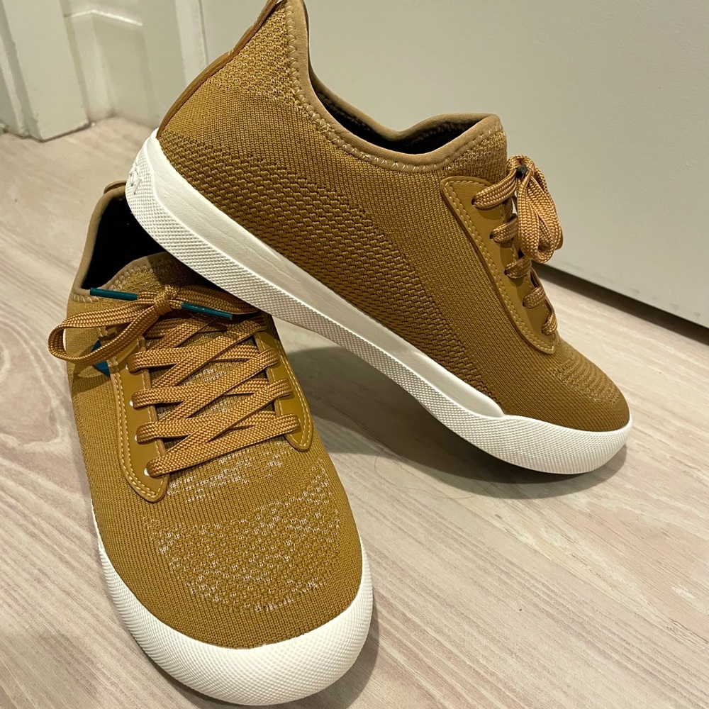 Vessi Weekend Size 8